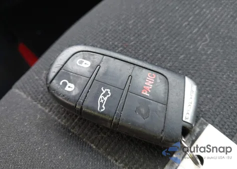 2013 Dodge Charger Police z USA, uszkodzony, nr VIN 2C3CDXAT6DH544513